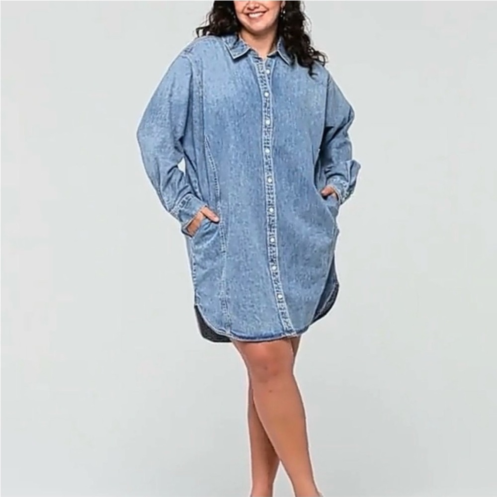 Universal Thread Blue Long Sleeve Dress